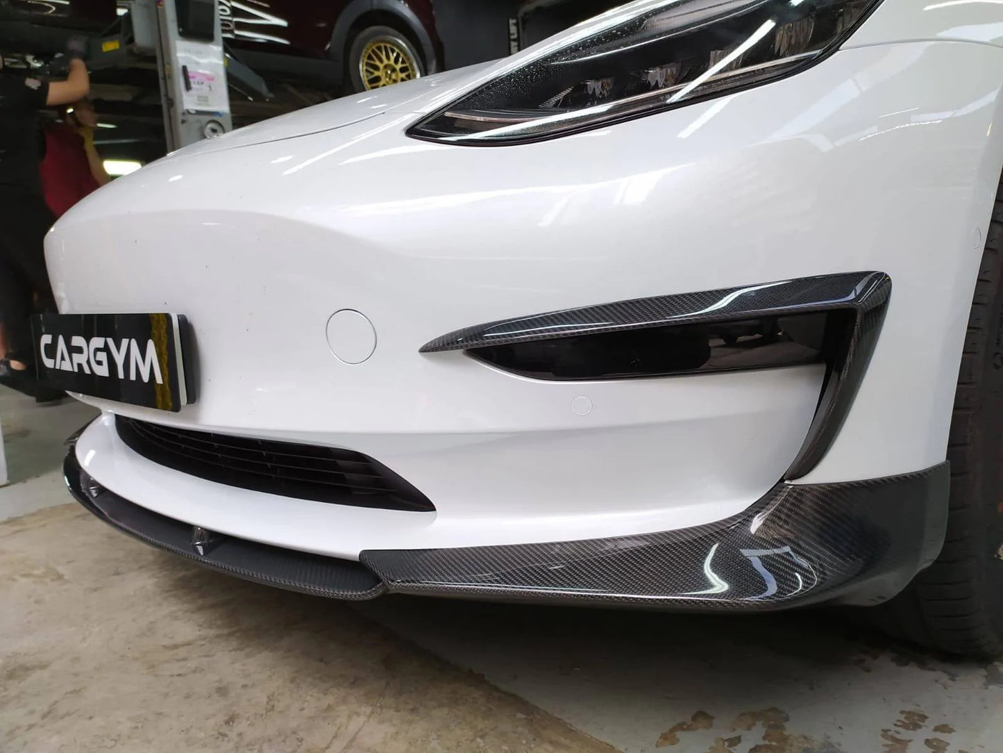 TESLA MODEL 3 (2019-ON) CARBON FIBER FRONT LIP V3