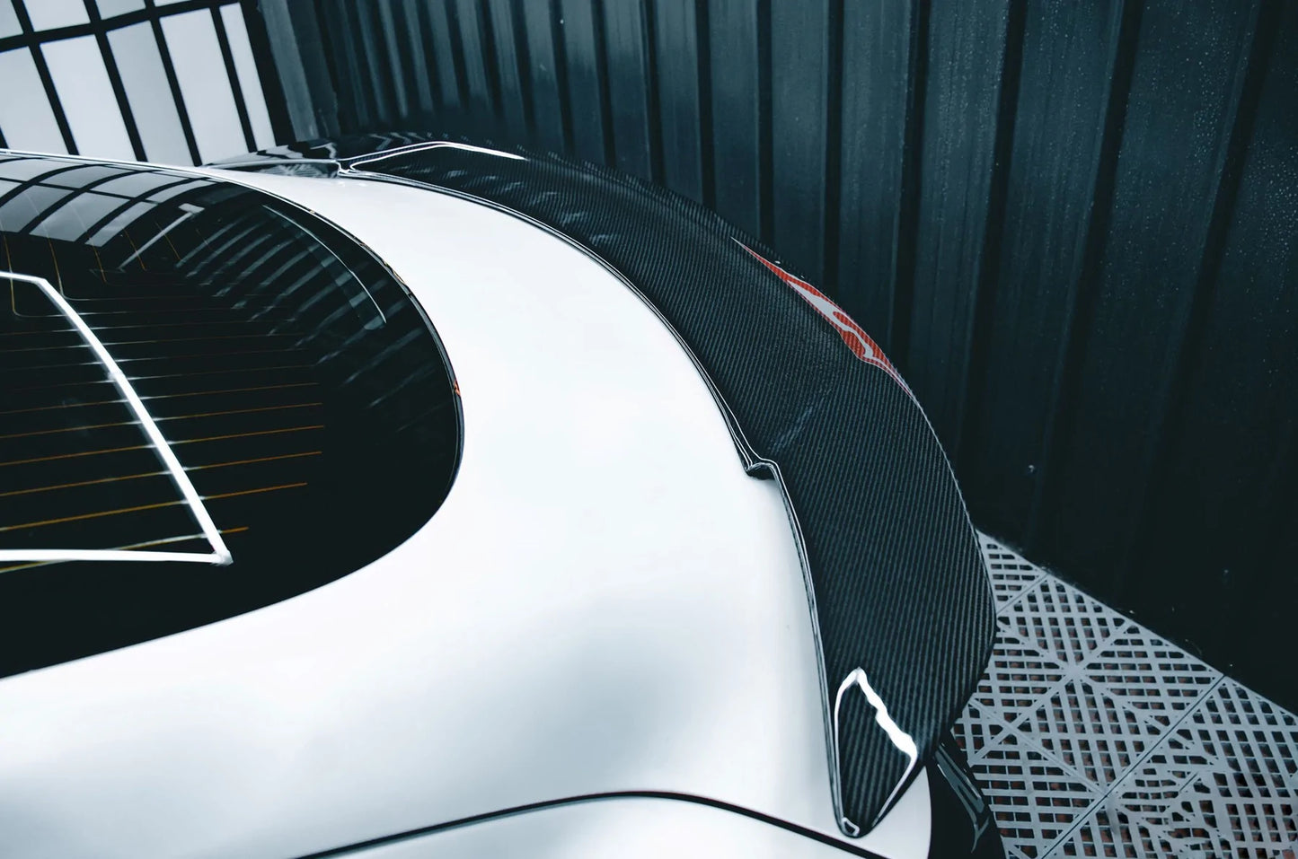 TESLA MODEL 3 (2019-ON) CARBON FIBER REAR SPOILER V3