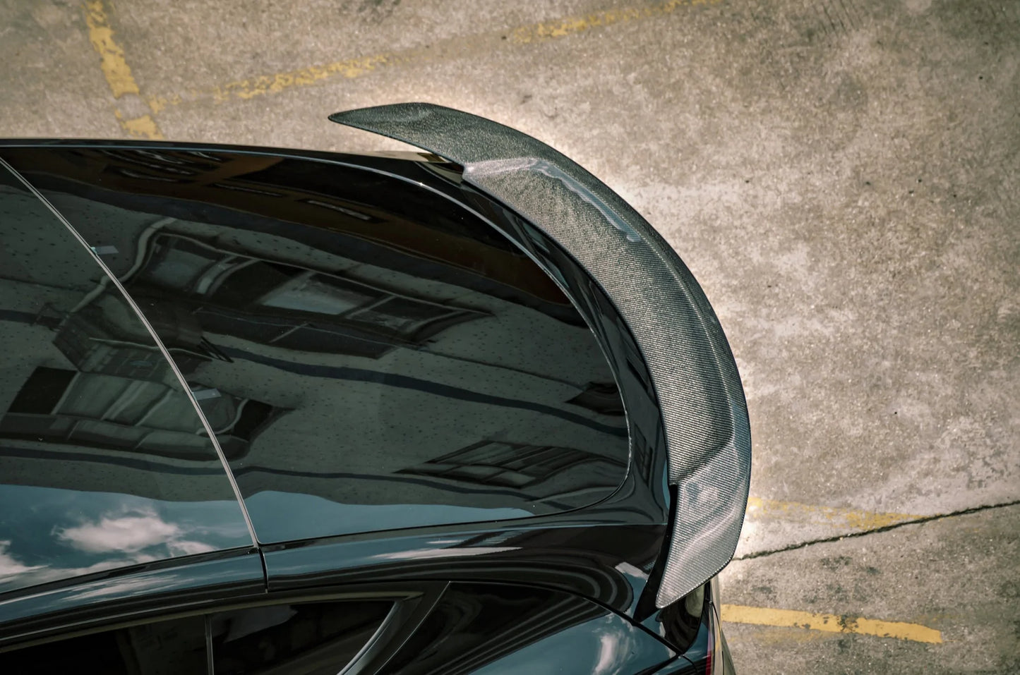 TESLA MODEL Y (2021-ON) CARBON FIBER REAR SPOILER V2